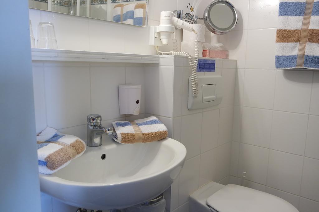 Hotel Stadt Hamburg Timmendorfer Strand Bagian luar foto